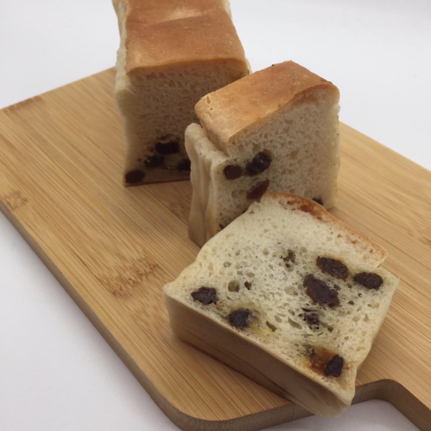 おまかせ 発芽玄米 生米パン８個セット（冷凍）